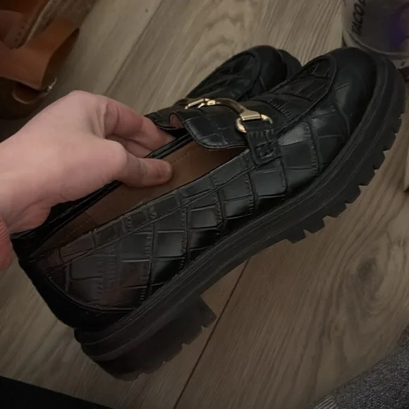 Madewell | The Bradley Hardware Lugsole Loafer - Picture 3 of 6